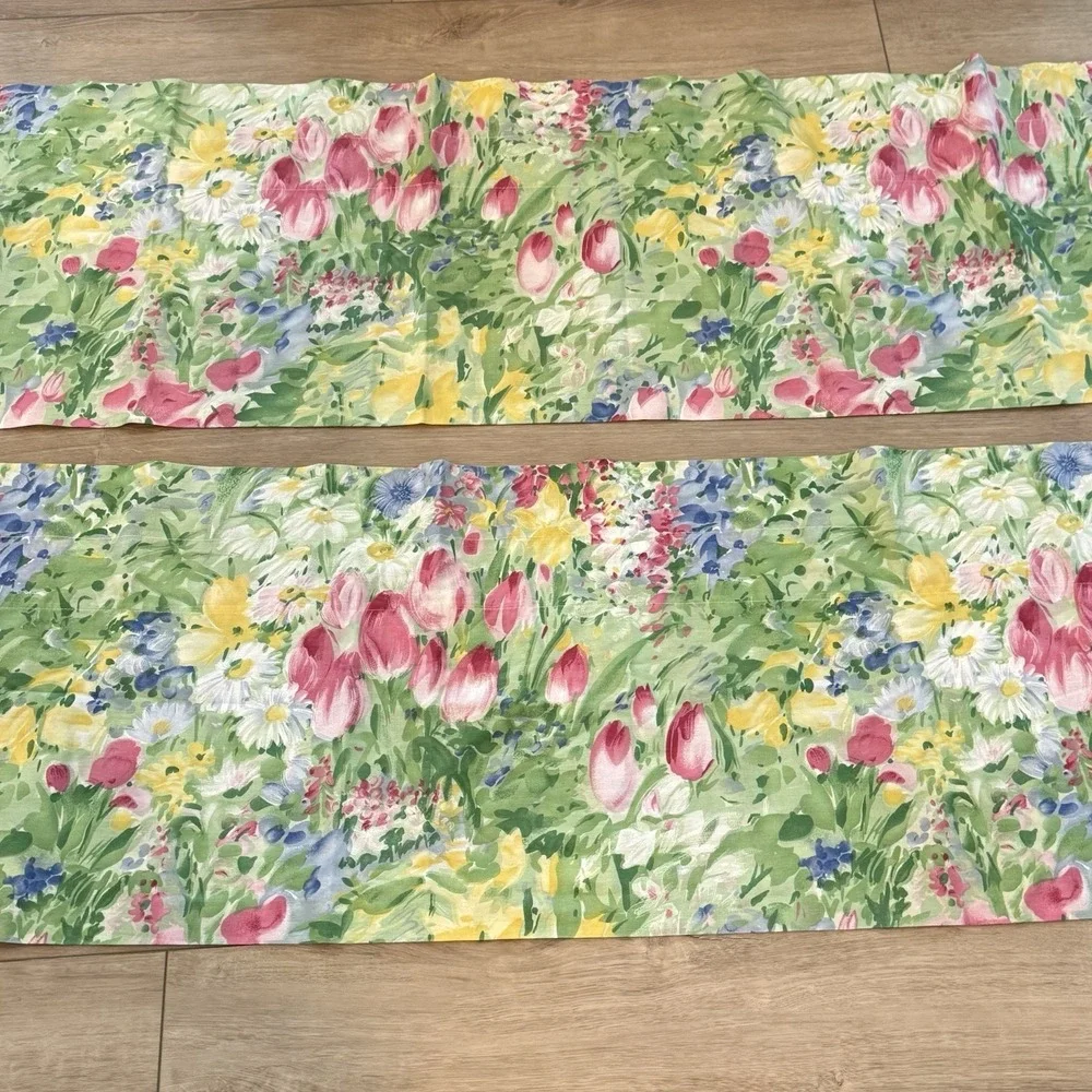 JC Penny Floral Tulip Valance Set of 2‎ 86
